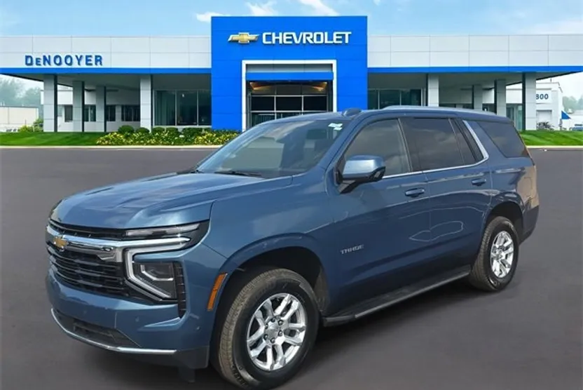 2025 Chevrolet Tahoe LS photo 1