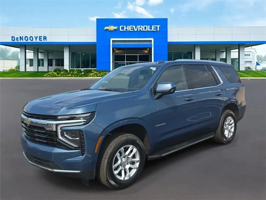 2025 Chevrolet Tahoe LS photo 1