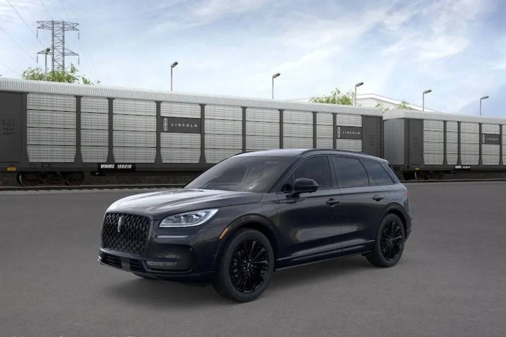 2025 Lincoln Corsair Grand Touring photo 1