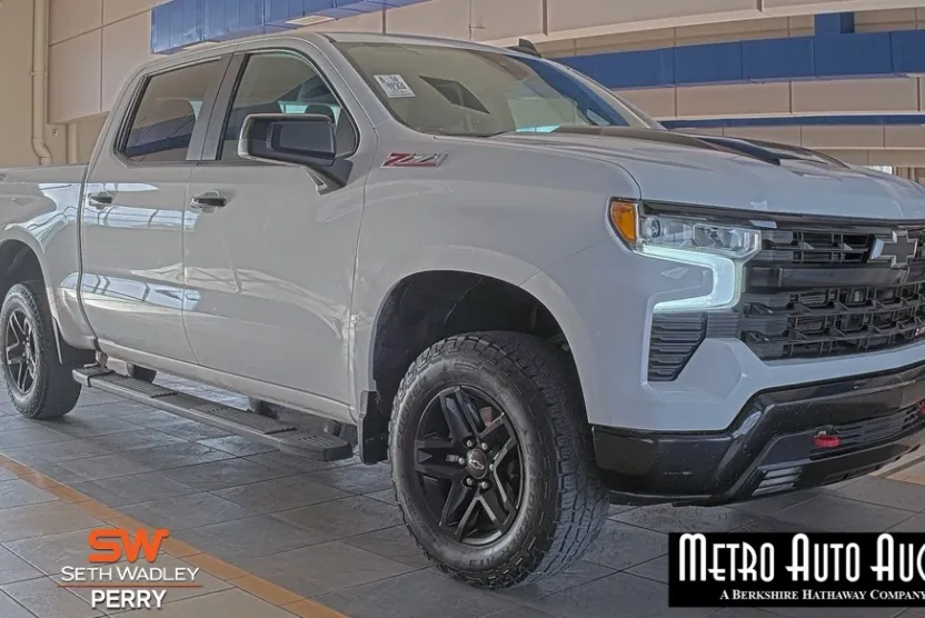 2022 Chevrolet Silverado 1500 LT Trail Boss photo 1