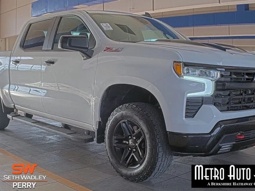 2022 Chevrolet Silverado 1500 LT Trail Boss photo 1
