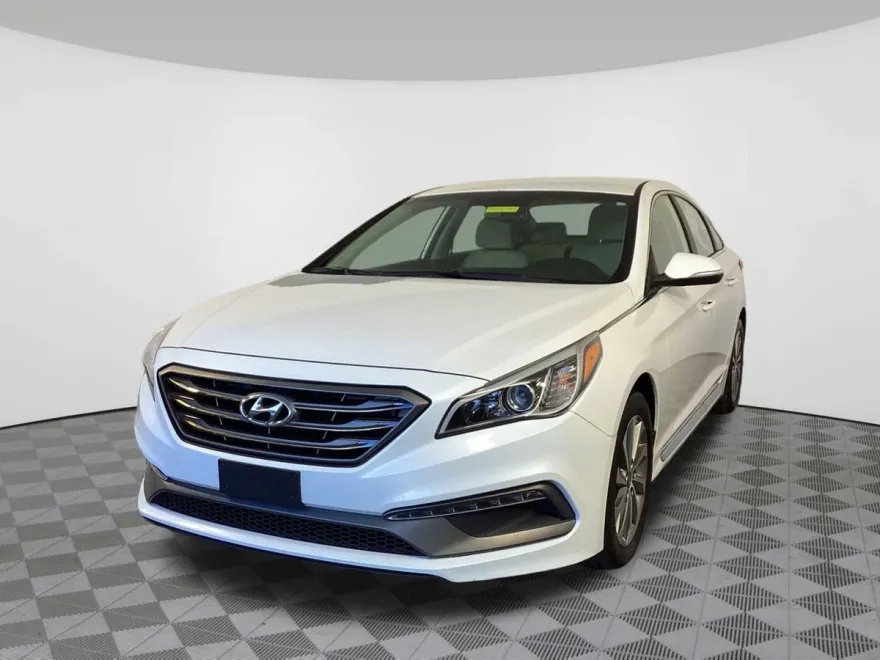 2017 Hyundai Sonata Sport photo 1