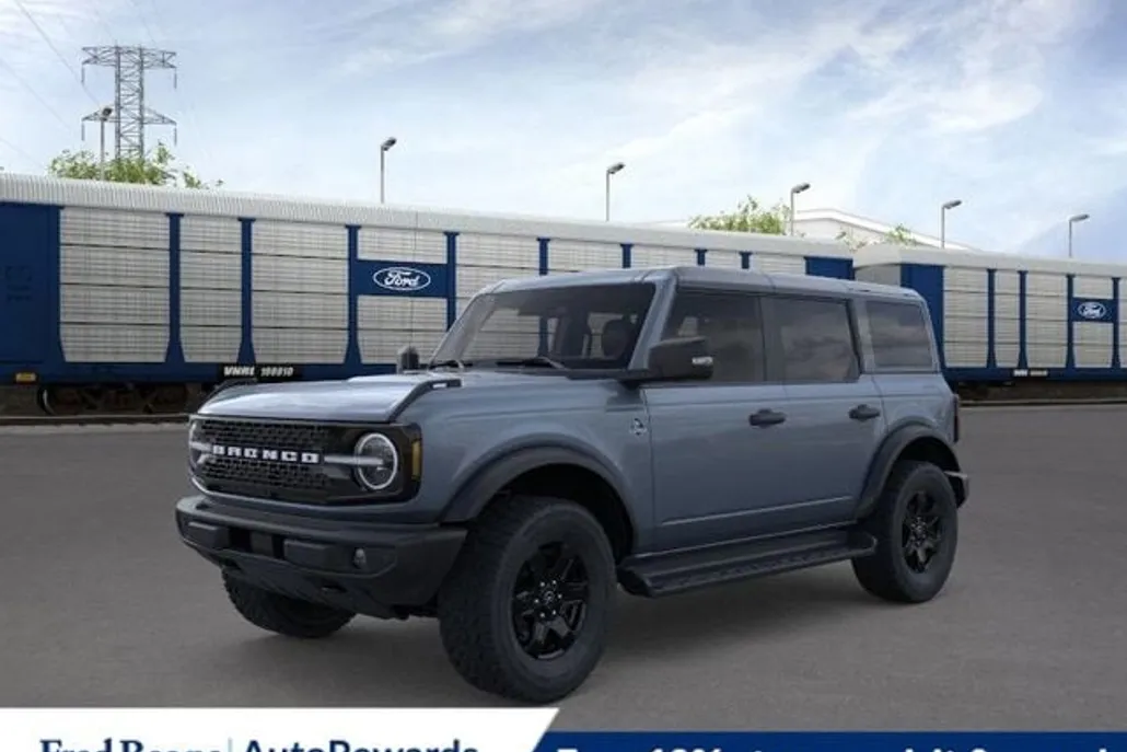 2025 Ford Bronco Outer Banks photo 1
