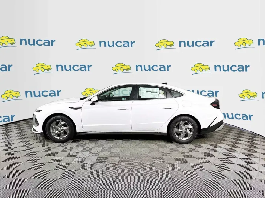 2025 Hyundai Sonata SE photo 1