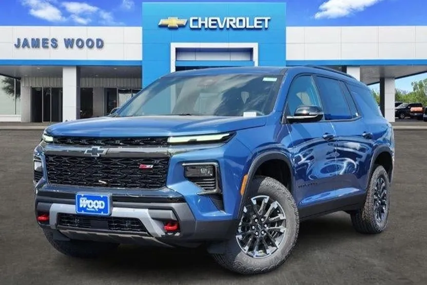 2026 Chevrolet Traverse Z71 photo 1