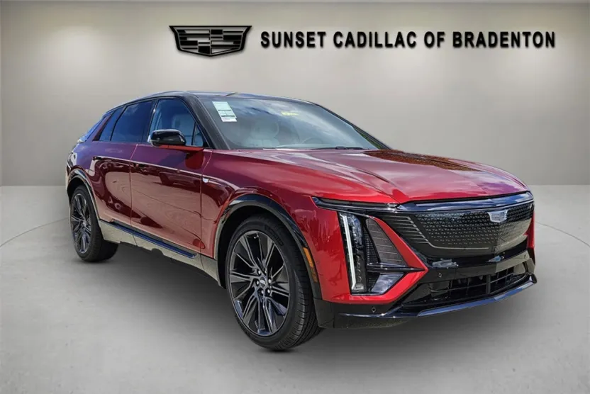 2025 Cadillac Lyriq Sport photo 1