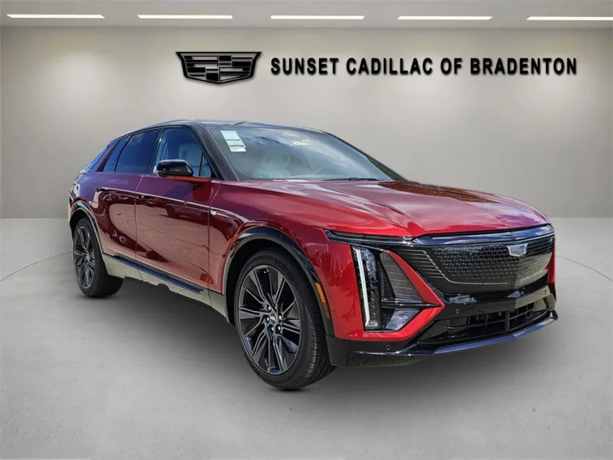 2025 Cadillac Lyriq Sport photo 1