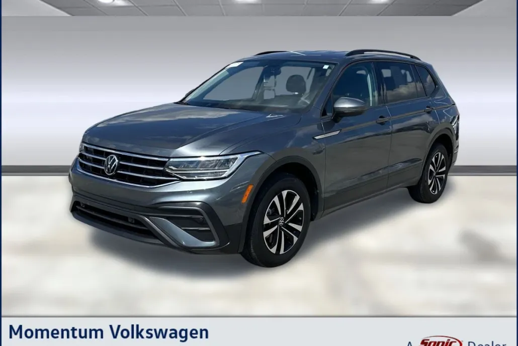 2023 Volkswagen Tiguan S photo 1