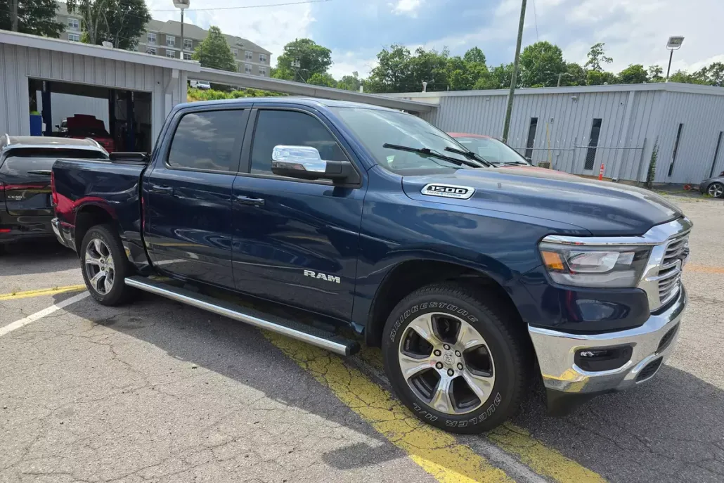2023 Ram 1500 Laramie photo 1