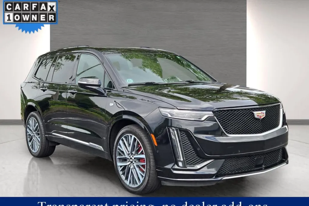 2024 Cadillac XT6 Sport photo 1