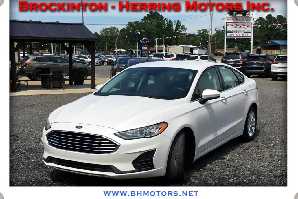 2019 Ford Fusion SE photo 1