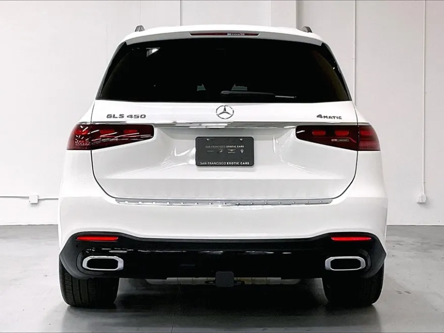 2024 Mercedes Benz GLS 450 4MATIC photo 1