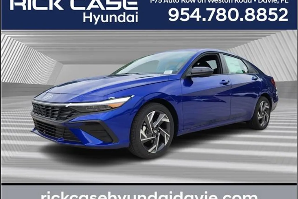 2025 Hyundai Elantra SEL Sport photo 1