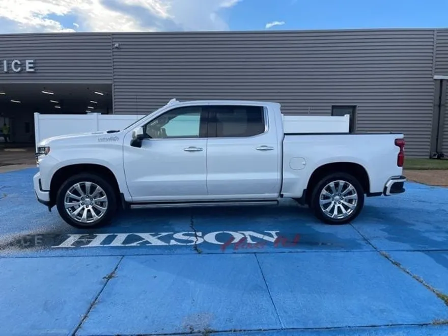 2021 Chevrolet Silverado 1500 High Country photo 2