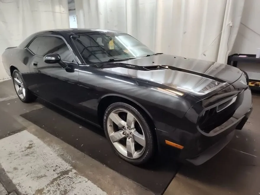 2009 Dodge Challenger R/T photo 1