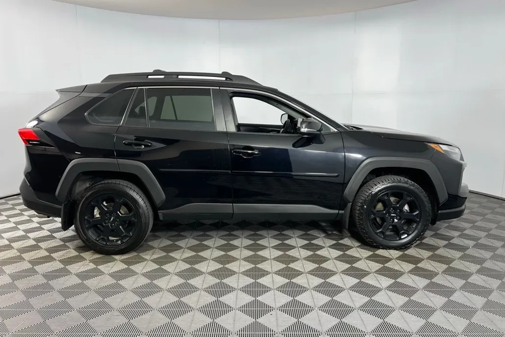 2023 Toyota RAV4 TRD photo 1
