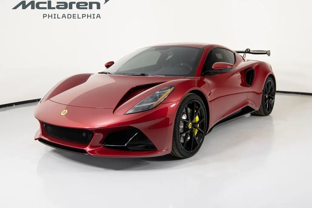 2024 Lotus Emira First Edition photo 1