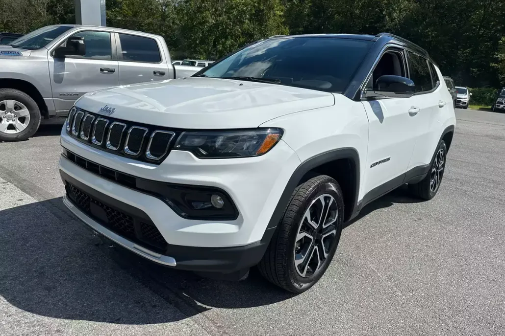 2022 Jeep Compass Limited photo 1