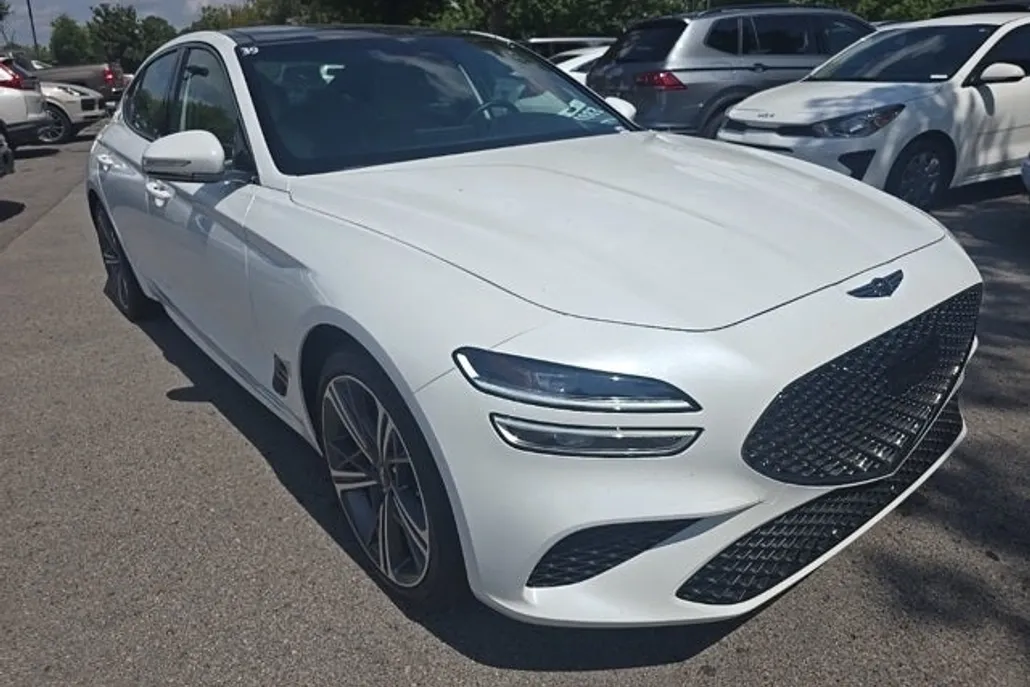 2025 Genesis G70 2.5T photo 1