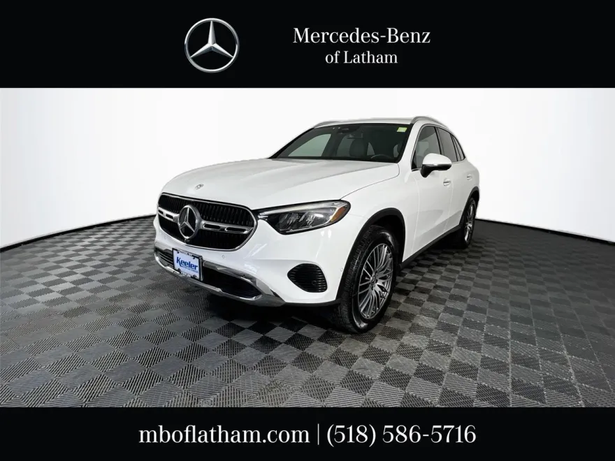 2025 Mercedes Benz GLC 300 4MATIC photo 1