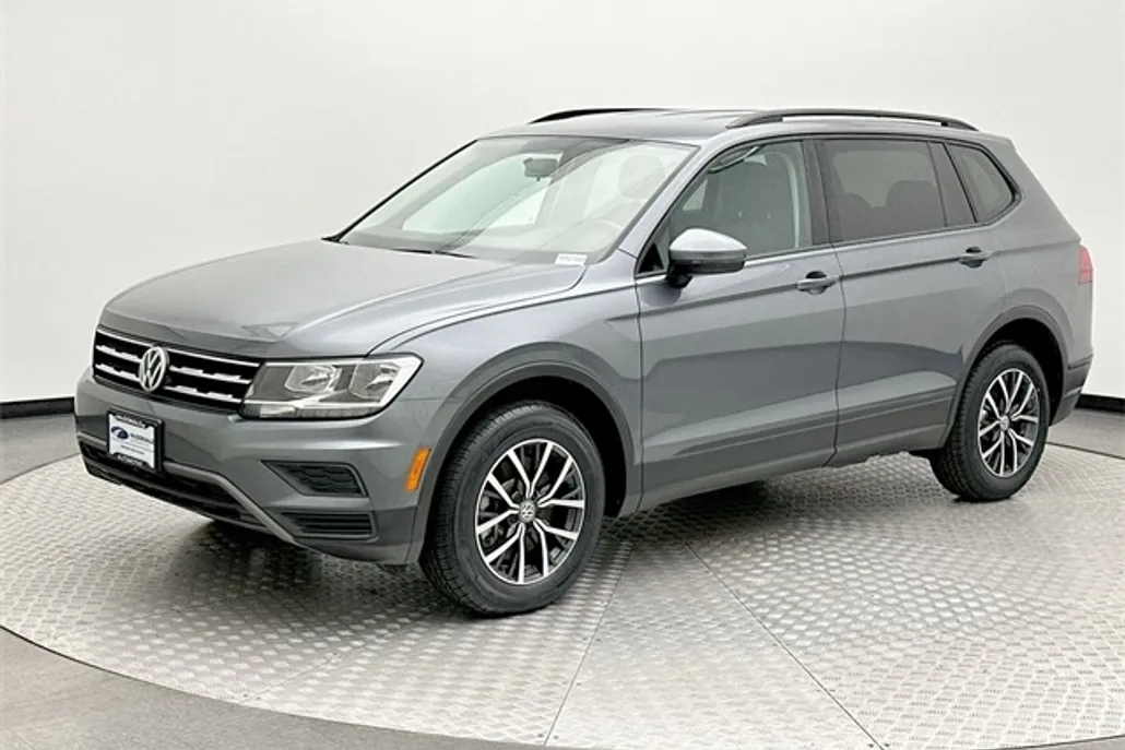 2021 Volkswagen Tiguan S photo 1