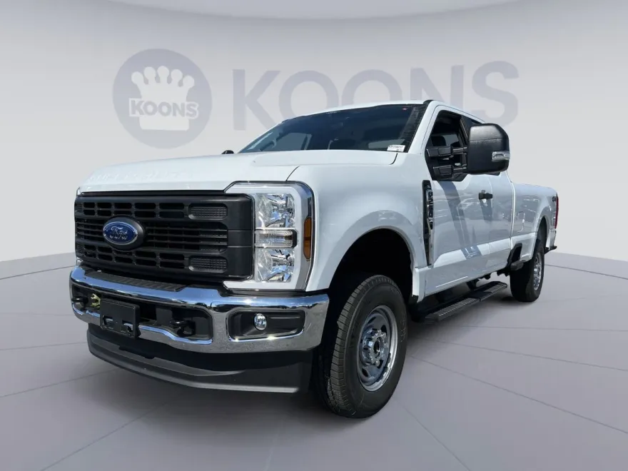 2025 Ford F-250 photo 1