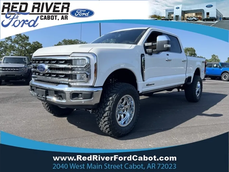 2025 Ford F-350 Lariat photo 1