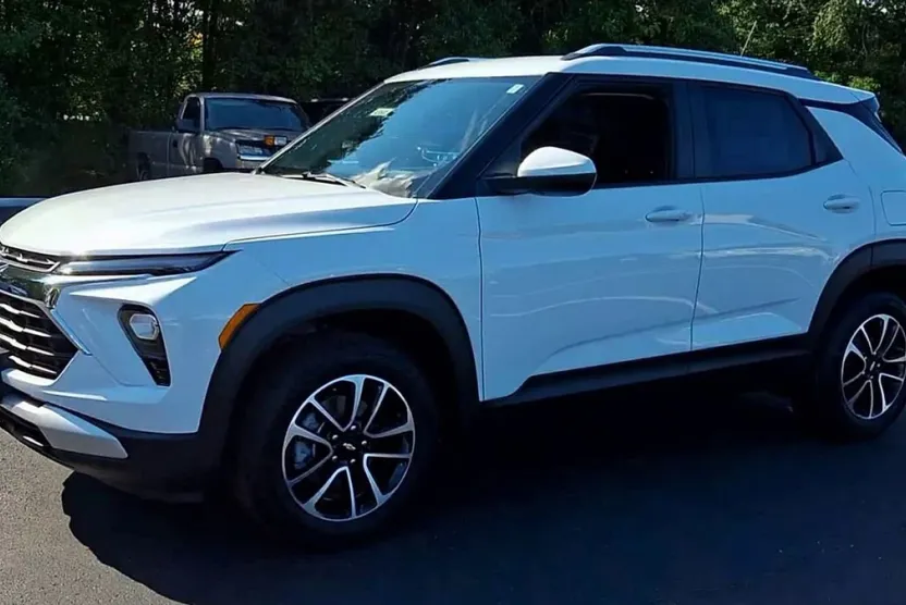 2026 Chevrolet Trailblazer LT photo 1