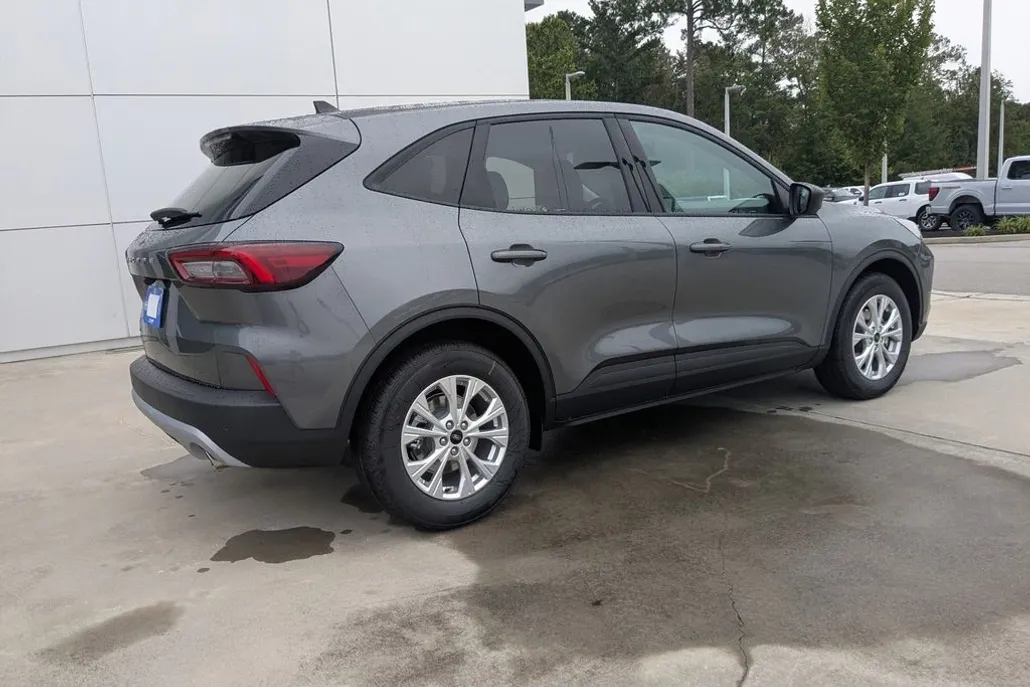 2025 Ford Escape Active photo 1