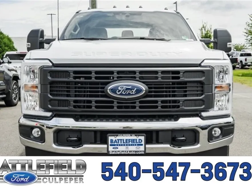 2025 Ford F-250 XL photo 1