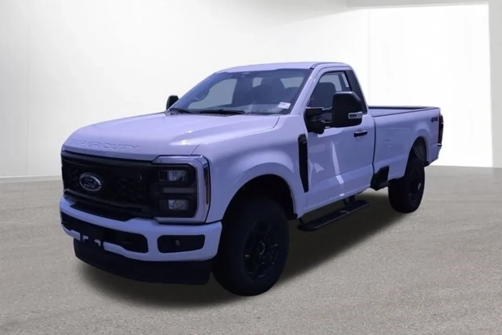 2025 Ford F-350 photo 1