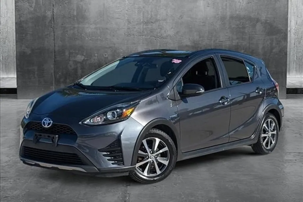 2018 Toyota Prius C One photo 1