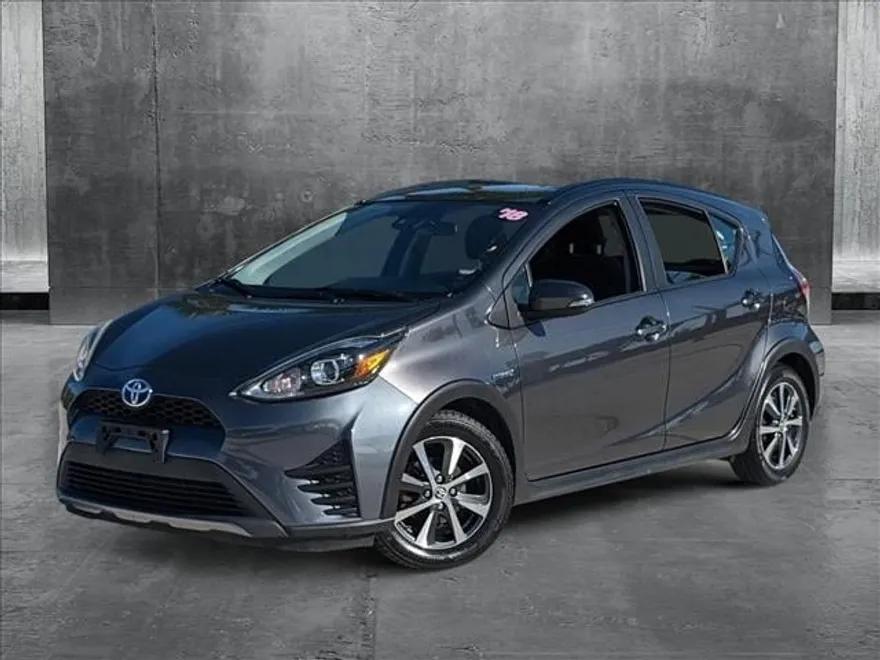 2018 Toyota Prius C One photo 1