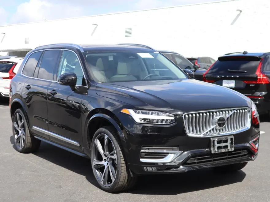 2024 Volvo XC90 Ultimate photo 1