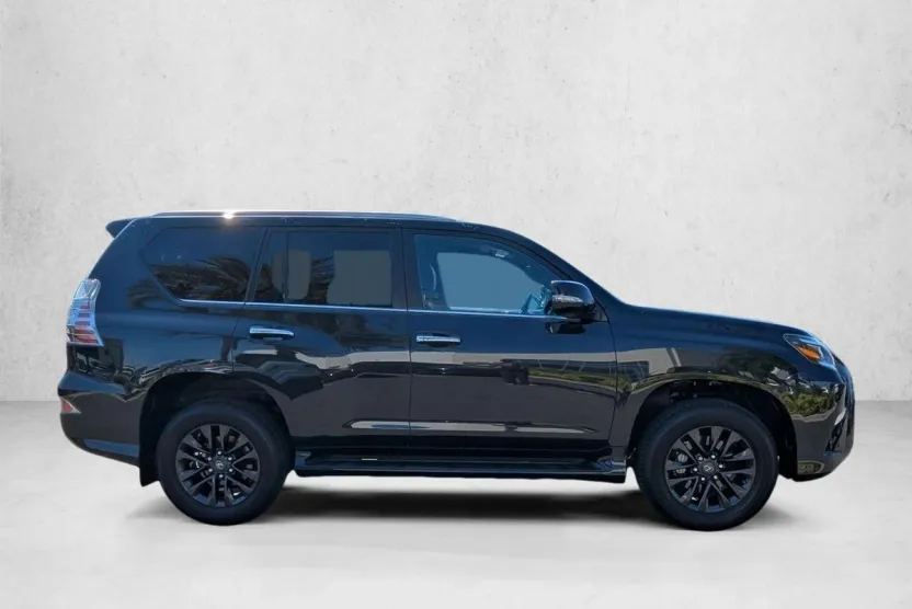 2023 Lexus GX 460 photo 1