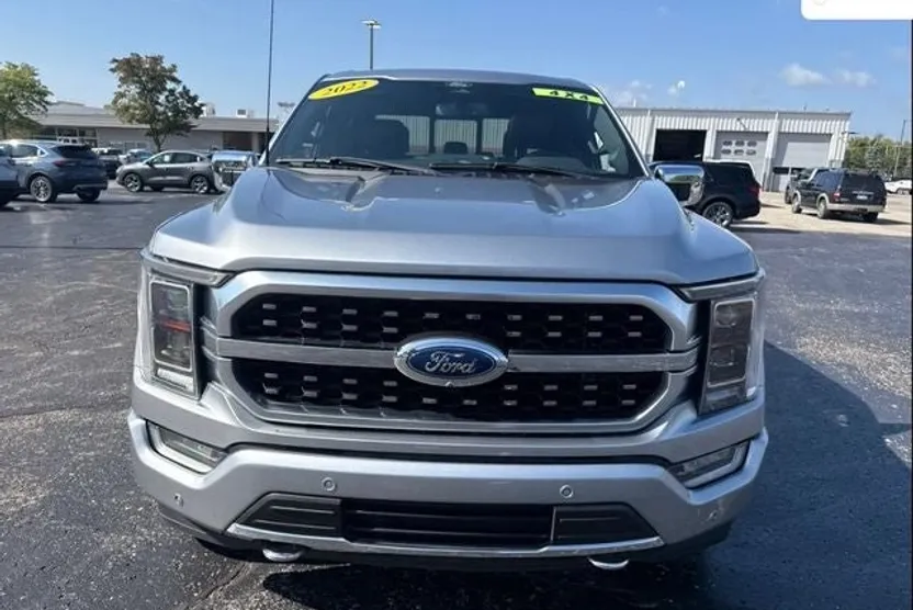 2022 Ford F-150 Platinum photo 1