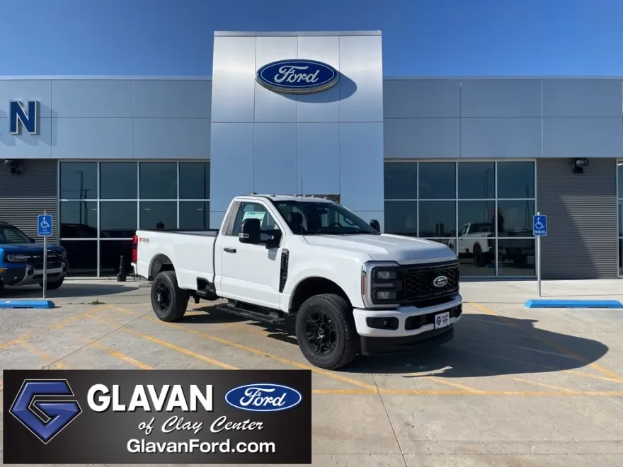 2025 Ford F-350 photo 1