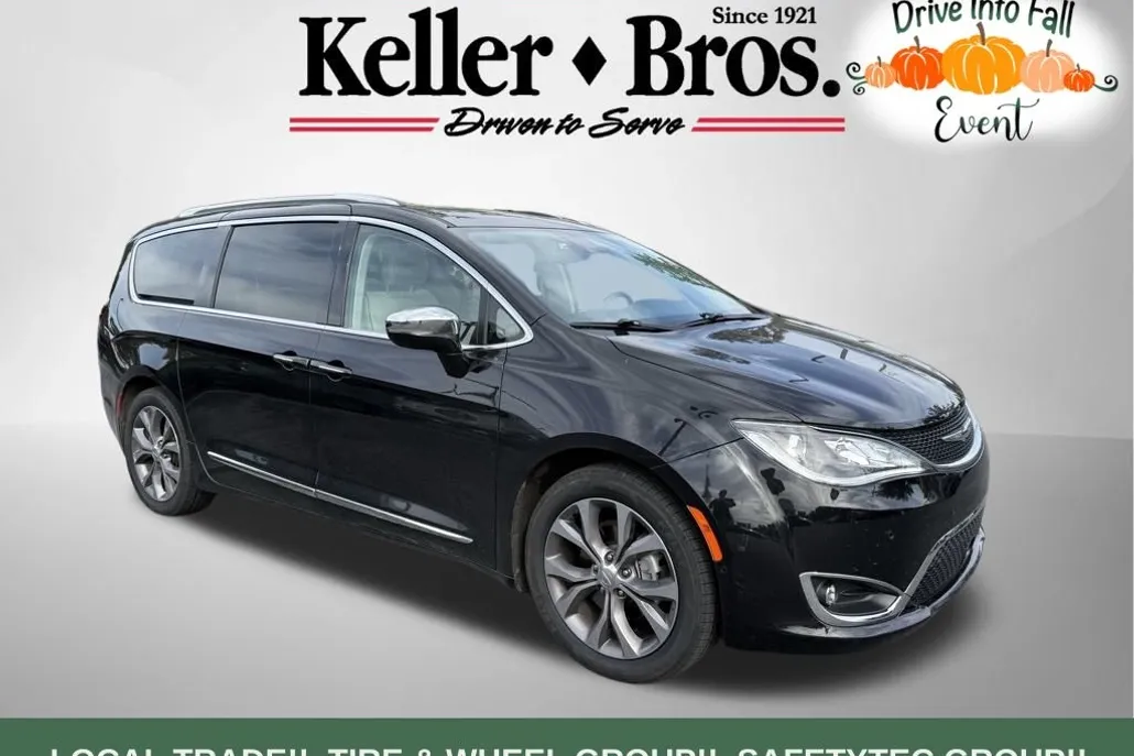 2020 Chrysler Pacifica Limited photo 1