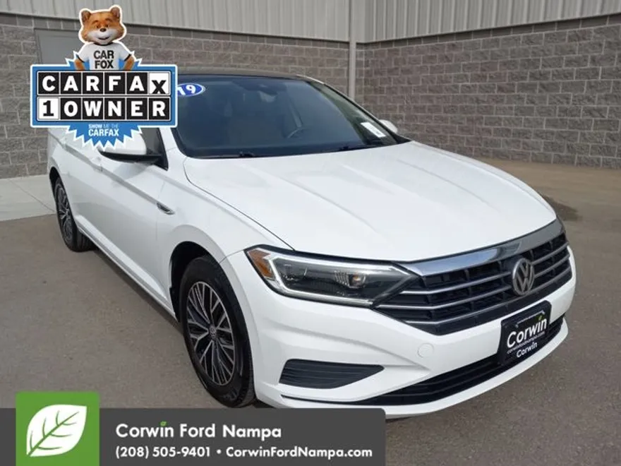 2019 Volkswagen Jetta SEL photo 1