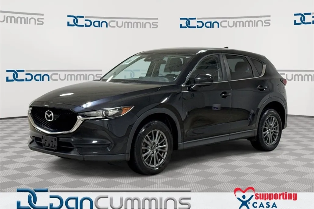 2017 Mazda CX-5 Touring photo 1