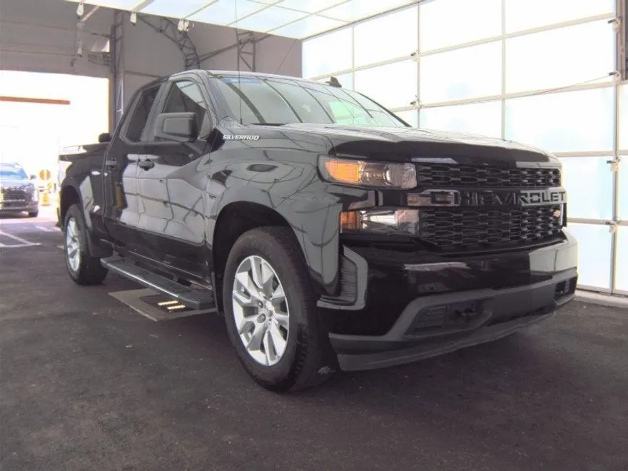 2021 Chevrolet Silverado 1500 Custom photo 1