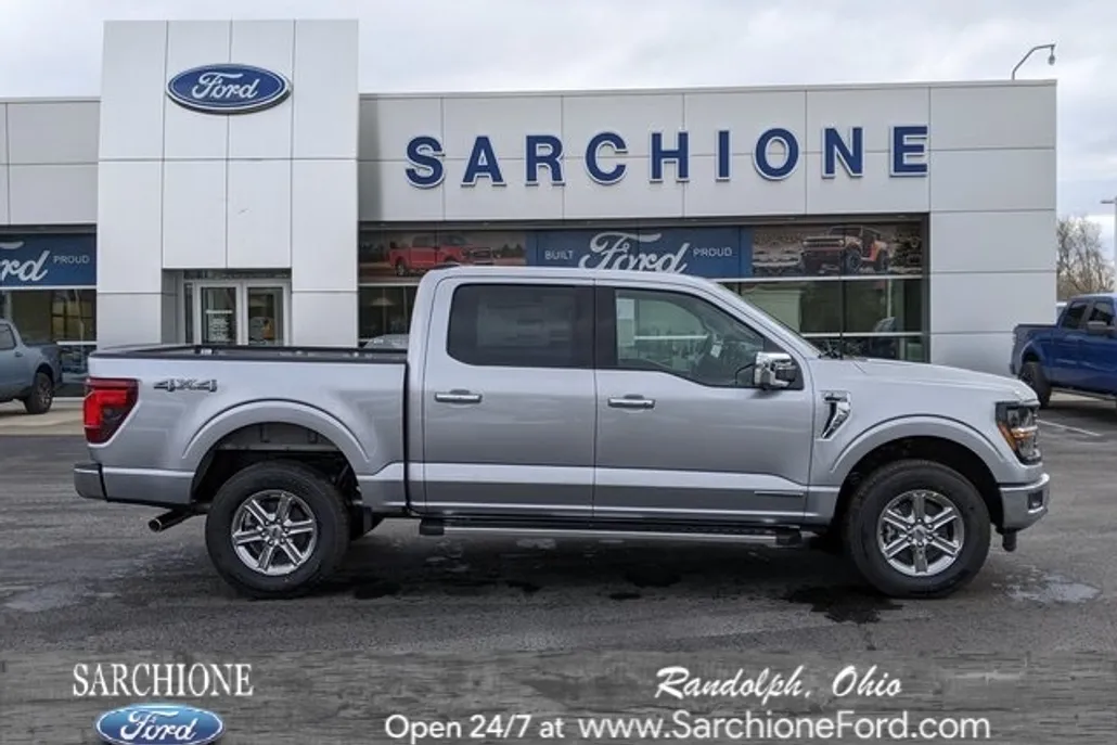 2025 Ford F-150 XLT photo 1