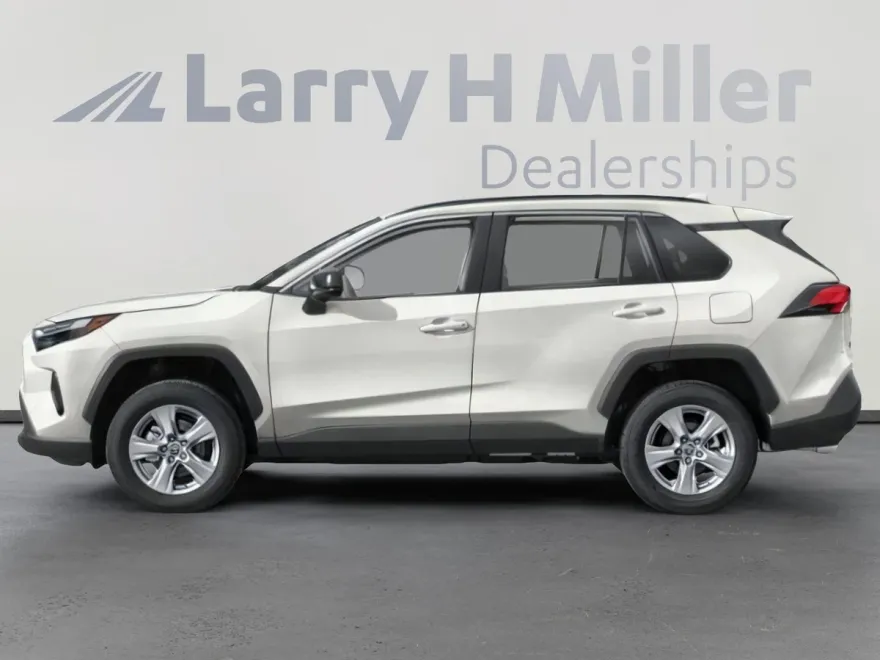 2024 Toyota RAV4 Hybrid LE photo 1