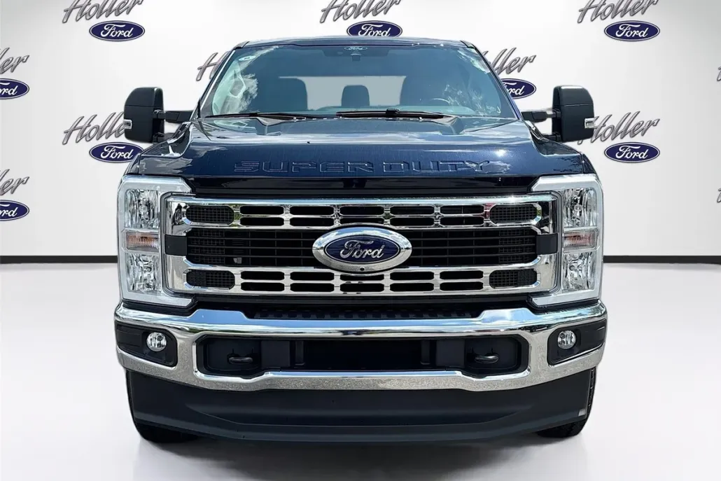 2025 Ford F-250 XLT photo 1