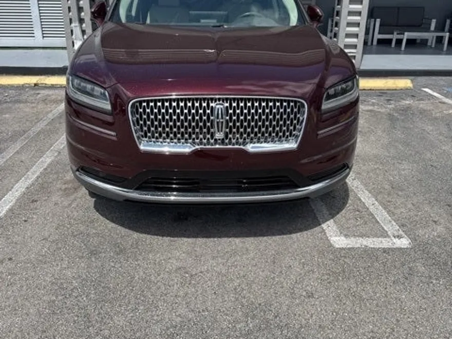 2021 Lincoln Nautilus Standard photo 1