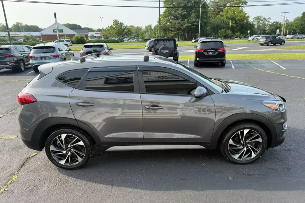 2020 Hyundai Tucson Sport photo 1