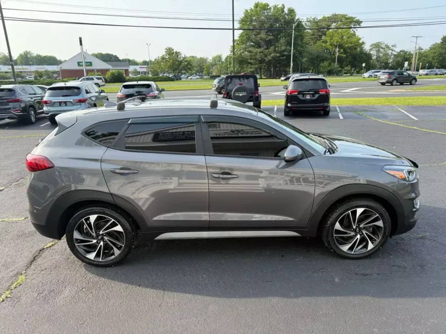 2020 Hyundai Tucson Sport photo 1