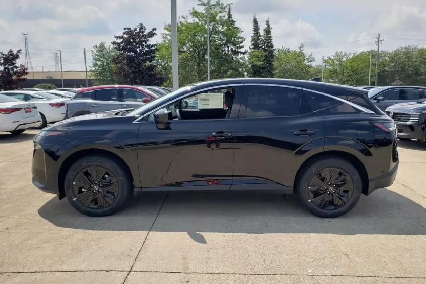 2025 Nissan Murano SV photo 1