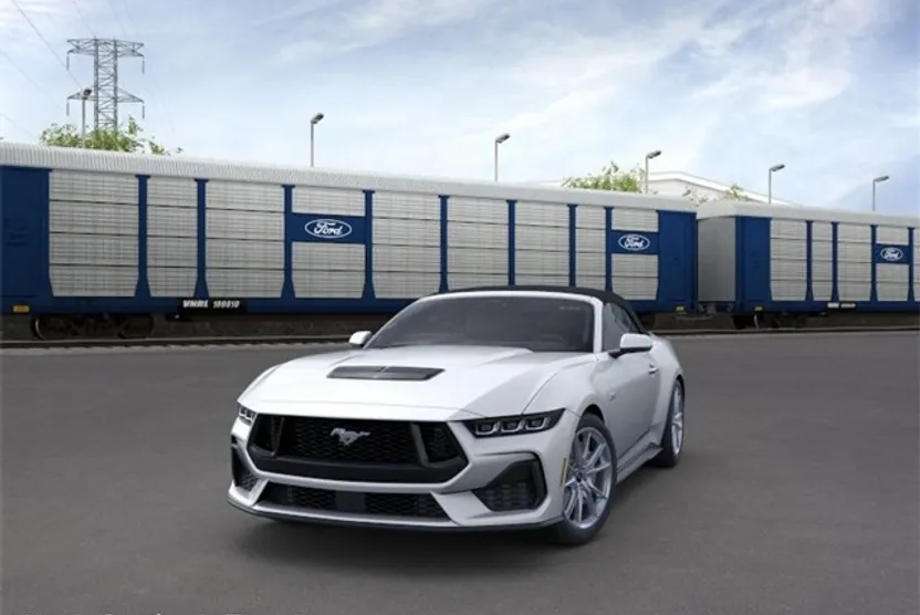 2025 Ford Mustang GT Premium photo 1