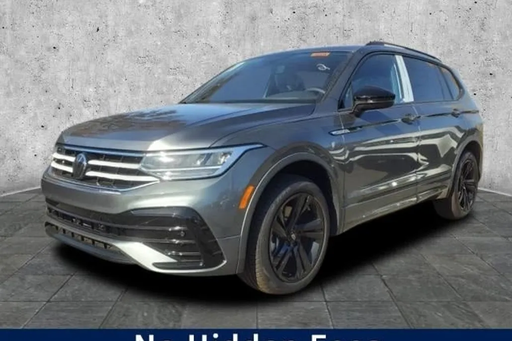 2024 Volkswagen Tiguan SE R-Line Black photo 1